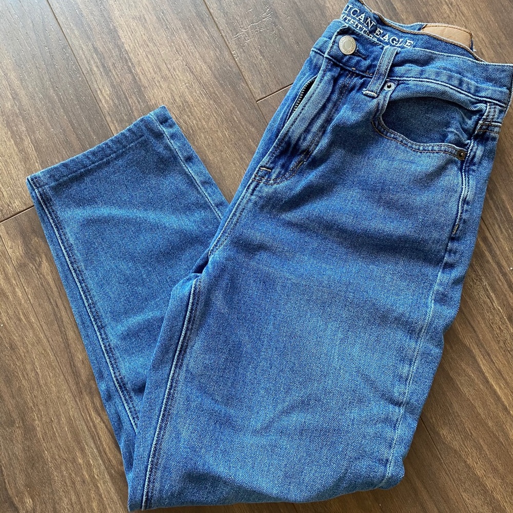 American Eagle Mom Jeans EXTRA SHORT sz. 2